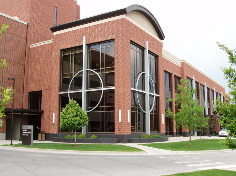 Cedar Rapids Mercy Hospital - Metal Design Systems