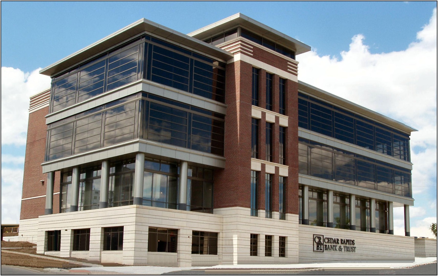 Cedar Rapids Bank and Trust (Cedar Rapids)