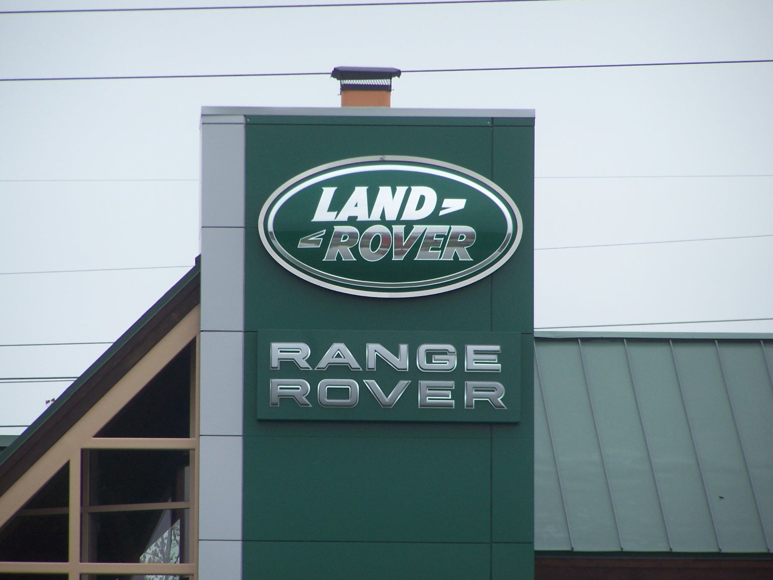 Land Rover-Lake Bluff (Lake Bluff)