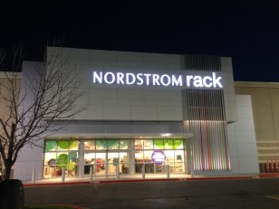 Woodland Plaza Nordstrom Rack (Tulsa)